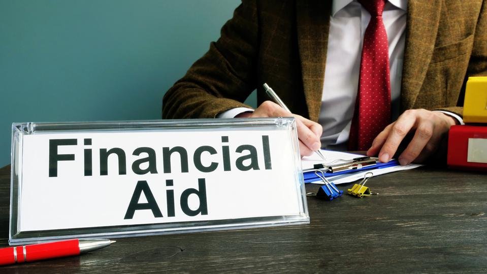 How to Qualify for Financial Aid